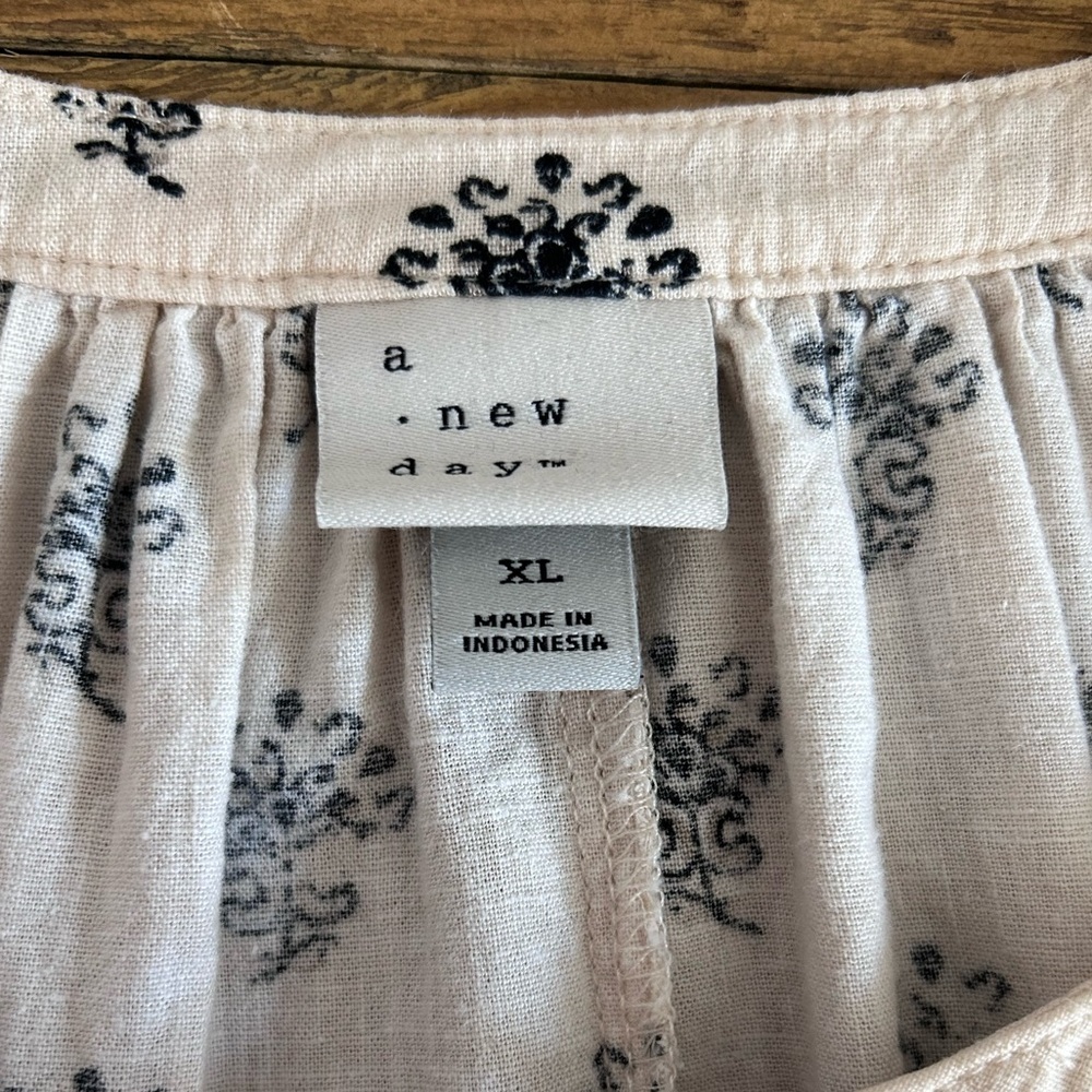 A NEW DAY Tie neck Linen blouse cream and black Bohemian Femenine Western - Picture 7 of 16